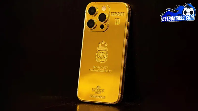 Lionel Messi tặng 35 chiếc iPhone mạ vàng cho nhân viên và đồng đội 2