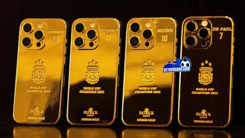 Lionel Messi tặng 35 chiếc iPhone mạ vàng cho nhân viên và đồng đội 3