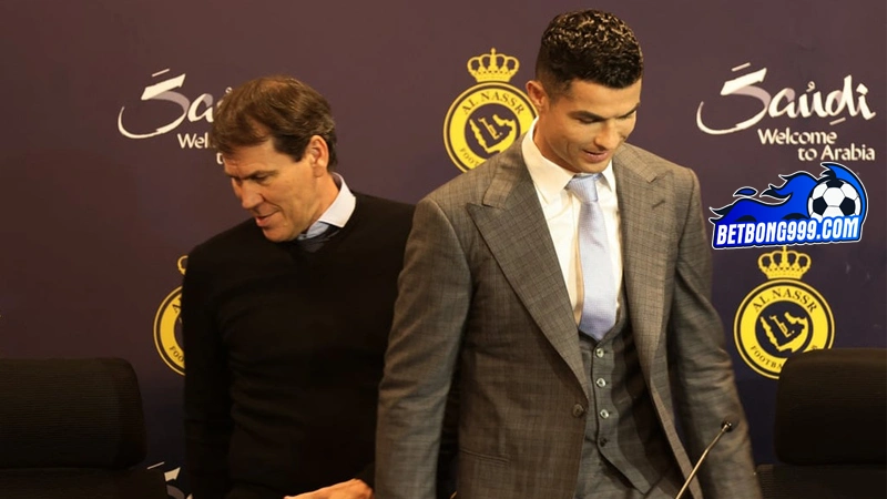 Cristiano Ronaldo gửi lời chúc tốt đẹp nhất đến HLV Rudi Garcia