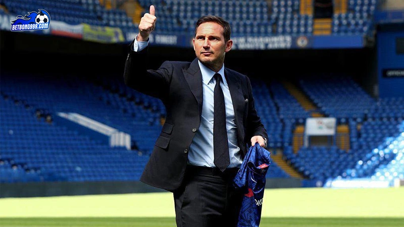 Lampard nhận ghế huấn luyện viên tạm thời của chelsea