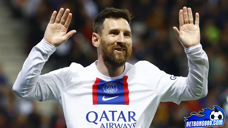 Messi phá kỷ lục ghi bàn ở châu Âu của Ronaldo